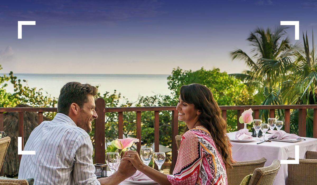 Beachfront Dining for couples things to do in cozumel