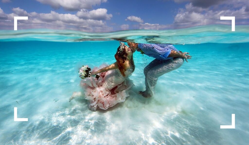 Underwater Photography for couples things to do in cozumel