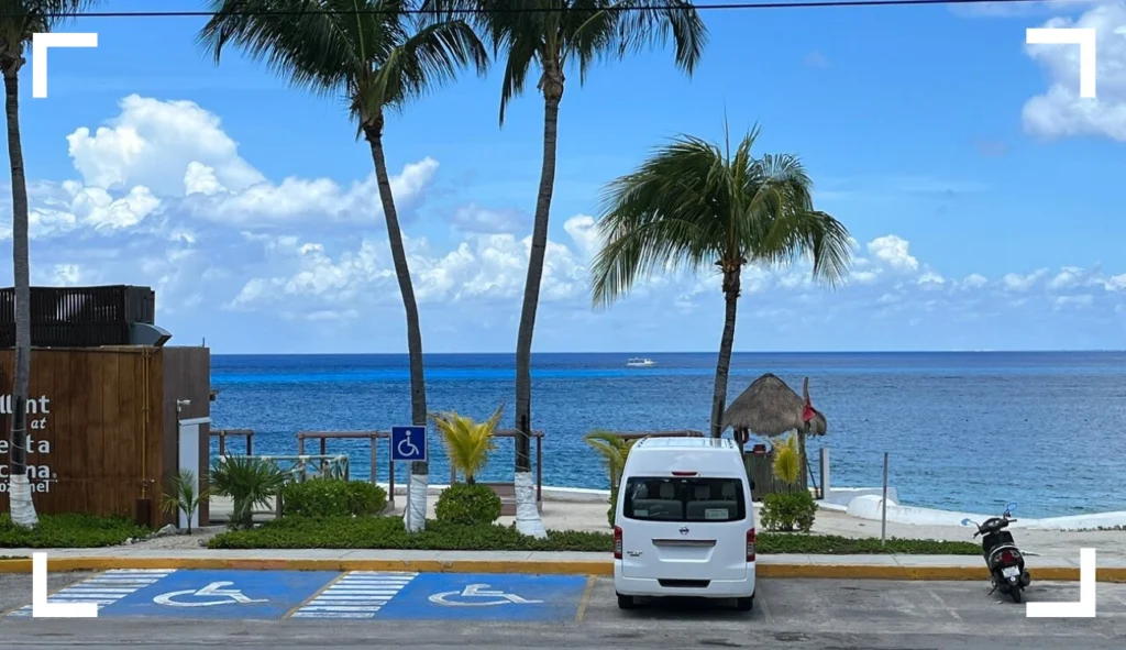 Transportation Services to/from the Airport by Fiesta Americana Cozumel