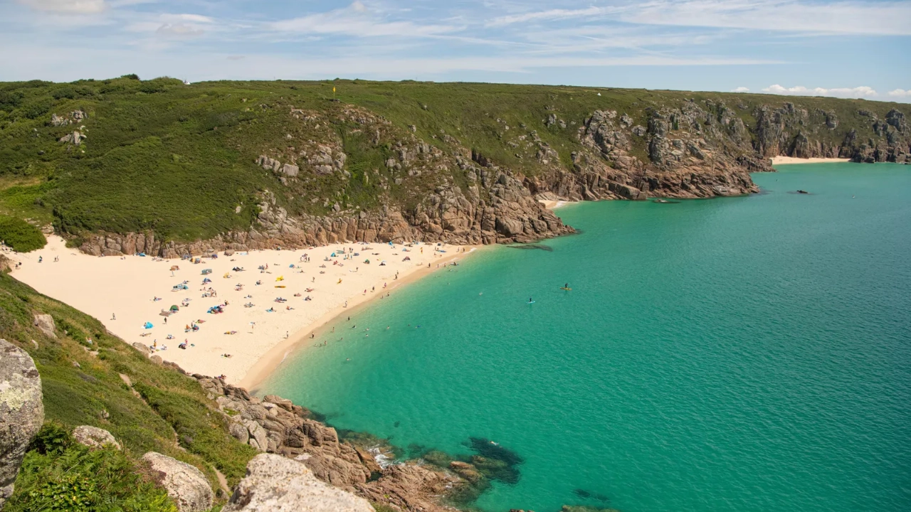 Summer Vacation in Cornwall – Stunning Beaches & Cliffs