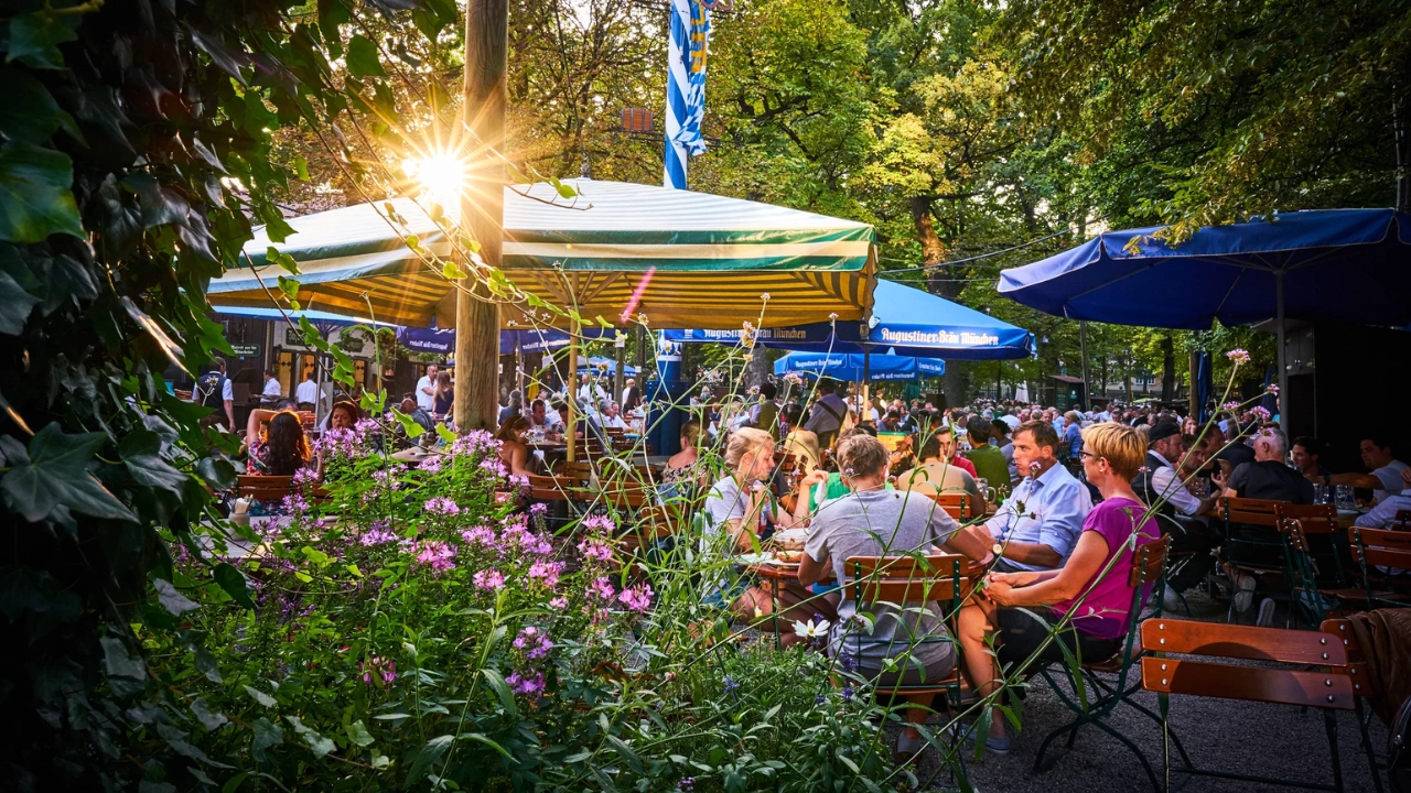 Summer Vacation in Munich – Beer Gardens & City Life