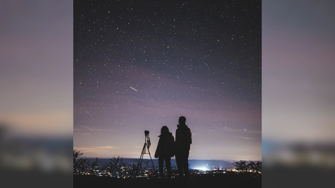 To Set Up a DSLR to Take Photos of the Stars - Take Multiple Test Shots and Adjust Settings